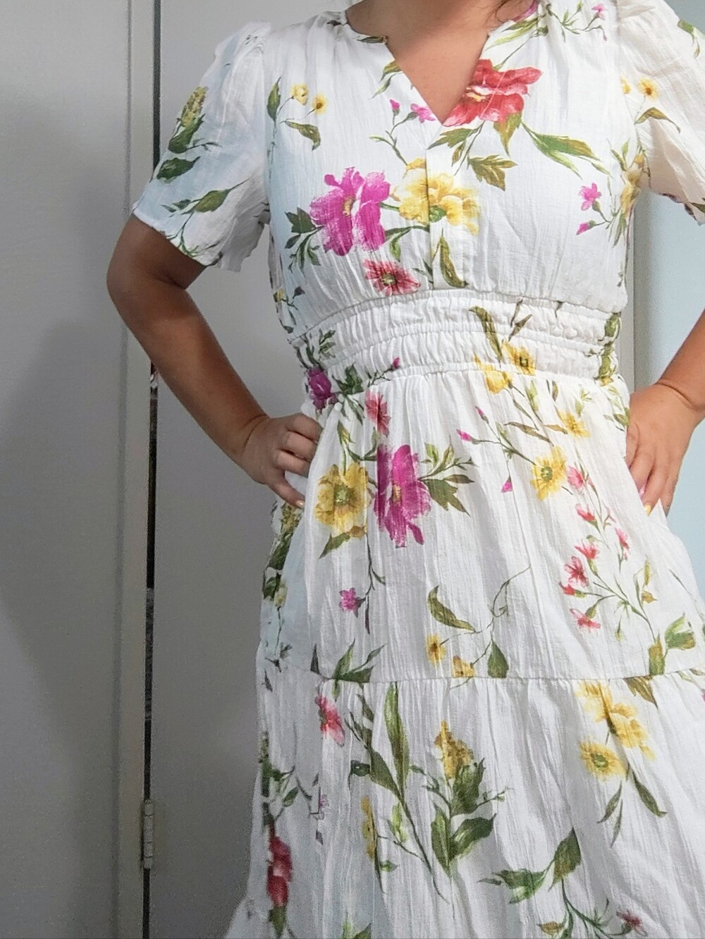 Women’s White Floral Smocked Waist Dress